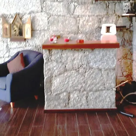 Nyaraló Altes Kellerhaus In Geres *