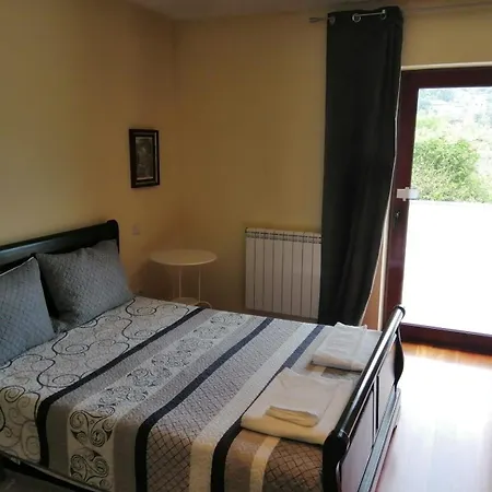 度假居 Altes Kellerhaus In Geres *